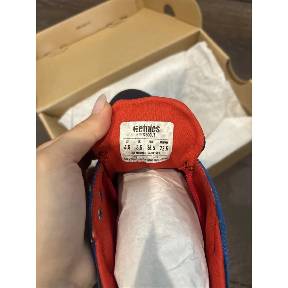 ETNIES SCOUT SHOES - Blue Red Black Size 4.5 Kids